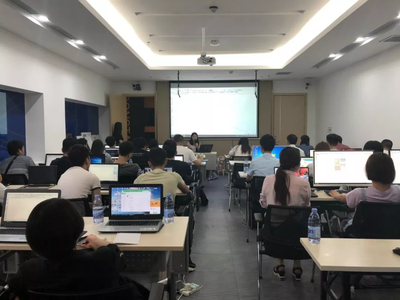 億尚家居“新技術(shù)、新標(biāo)準(zhǔn)、新模式”培訓(xùn)會圓滿落幕，計(jì)算機(jī)技術(shù)賦能家居行業(yè)升級